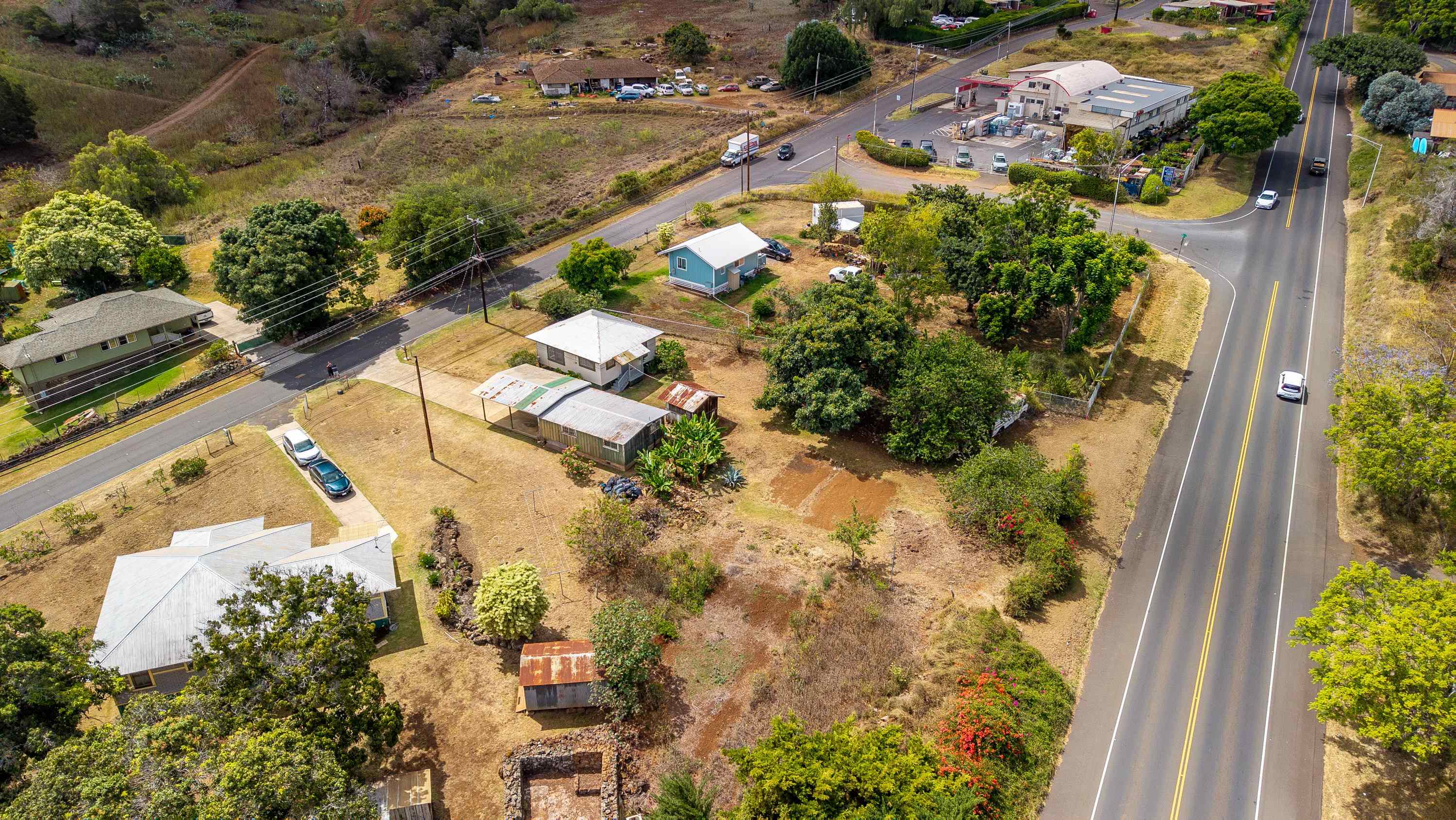 3044 Lower Kula Road Kula, HI 96790 - Photo 36 of 44 an aerial view of residential house with outdoor space