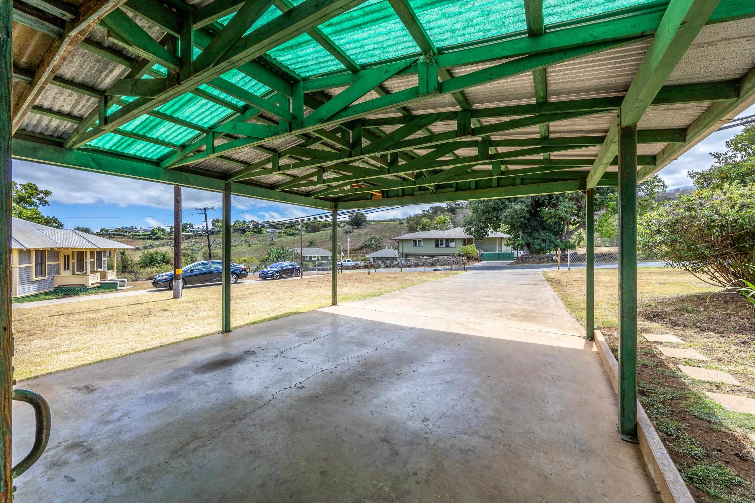 3044 Lower Kula Road Kula, HI 96790 - Photo 37 of 44 a view of an indoor swimming pool
