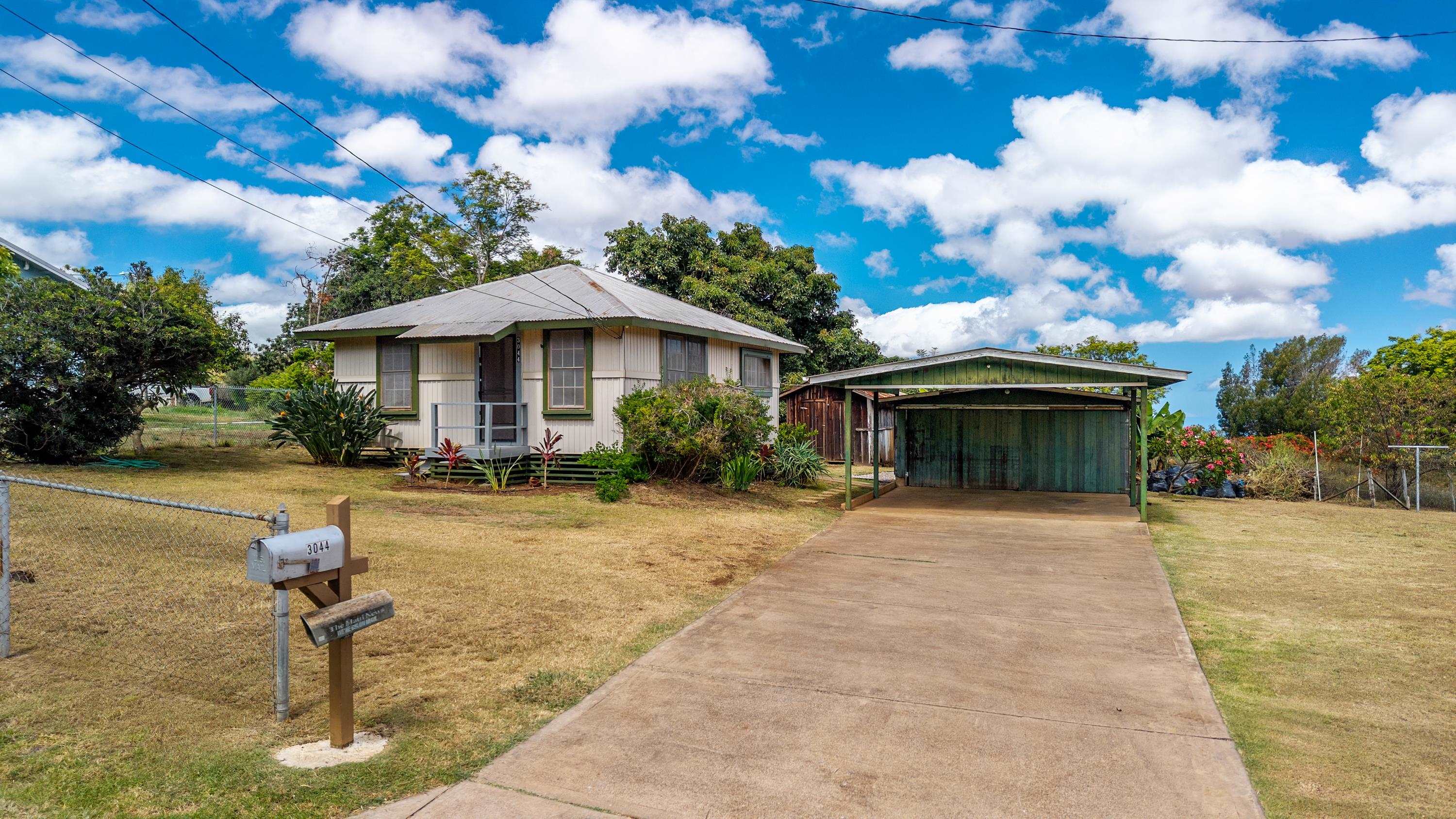 3044 Lower Kula Road Kula, HI 96790 - Photo 39 of 44 a front view of a house with patio