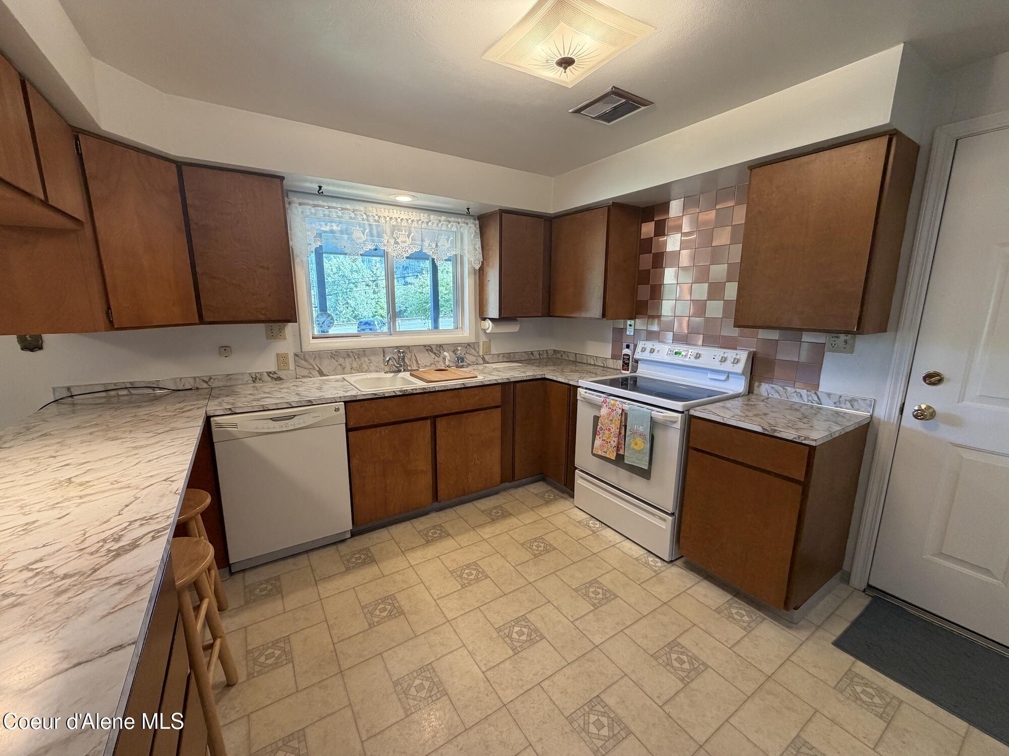 43184 Silver Valley Road Kingston, ID 83839 - Photo 15 of 37 kit1
