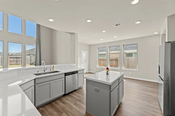 $2,900 | 3438 Acacia Grove Lane, Spring, TX 77386