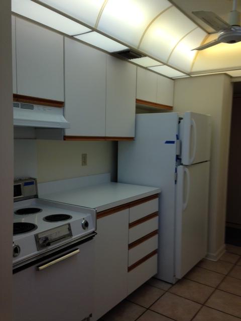 1111 South Ocean Boulevard, Unit 118 Boca Raton, FL 33432 - Photo 2 of 8 Kitchen2