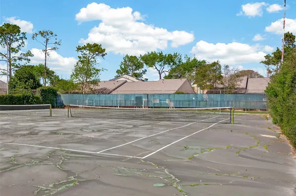 a view of a tennis court