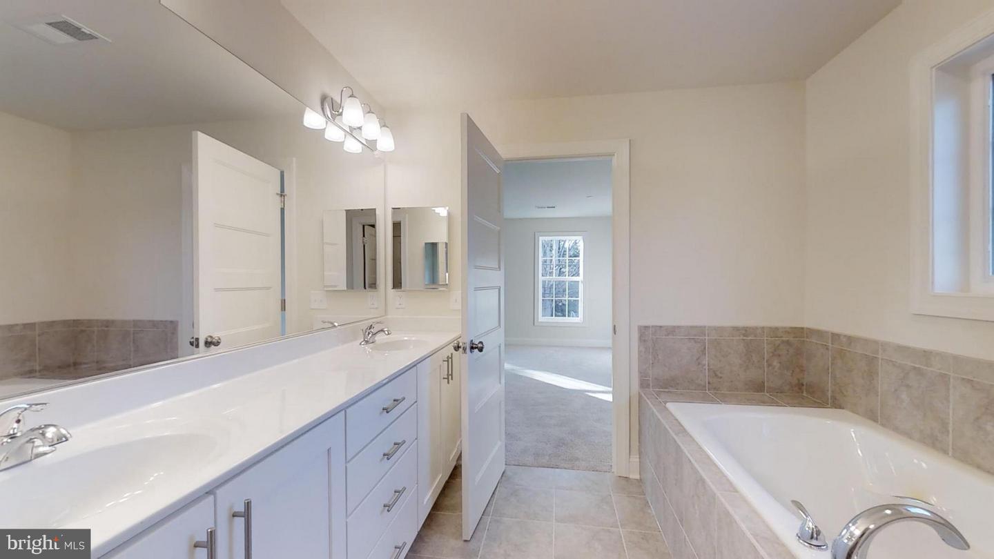 1402 Disney Avenue Severn, MD 21144 - Photo 4 of 21 Bath (Primary) - Options Shown