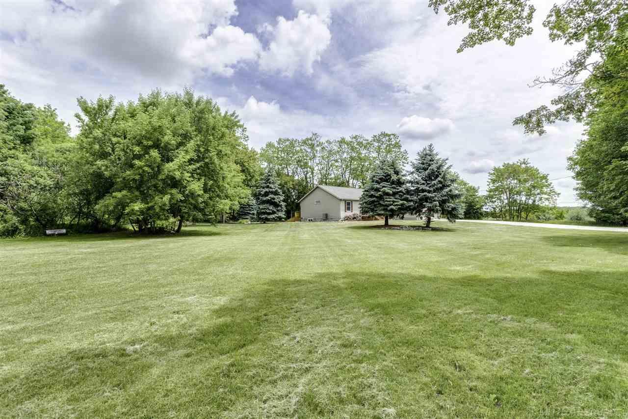 9560 Beard Road Avoca, MI 48006 - Photo 41 of 47 50044365-40.JPG