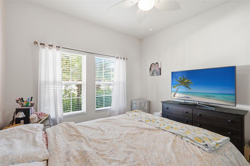 12122 Rambling Stream Drive Riverview, FL 33569 - Photo 12 of 64