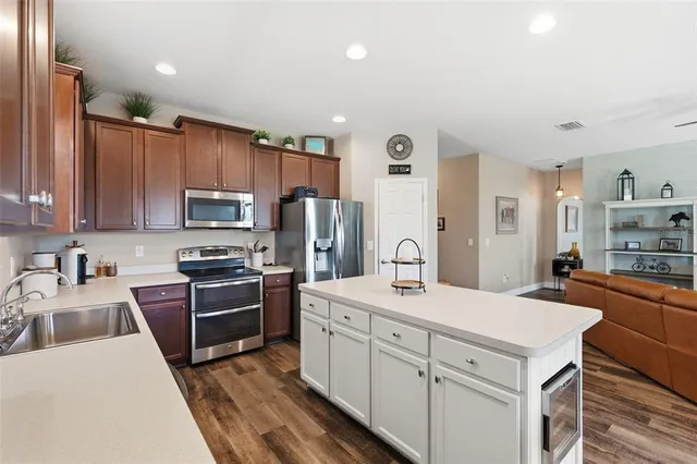 $399,900 | 12122 Rambling Stream Drive, Riverview, FL 33569