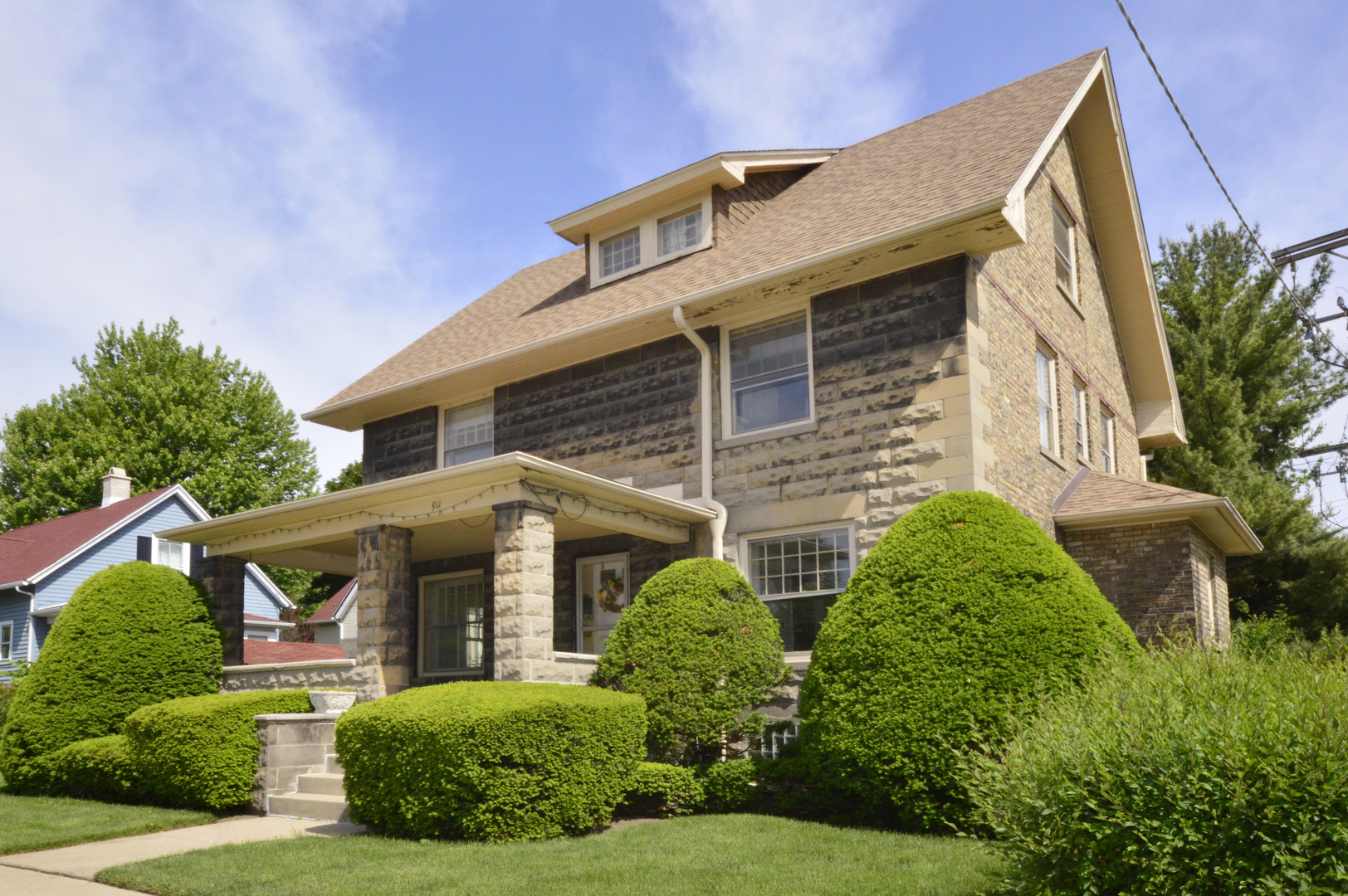 911 Simpson Street Evanston, IL 60201 - Photo 2 of 34