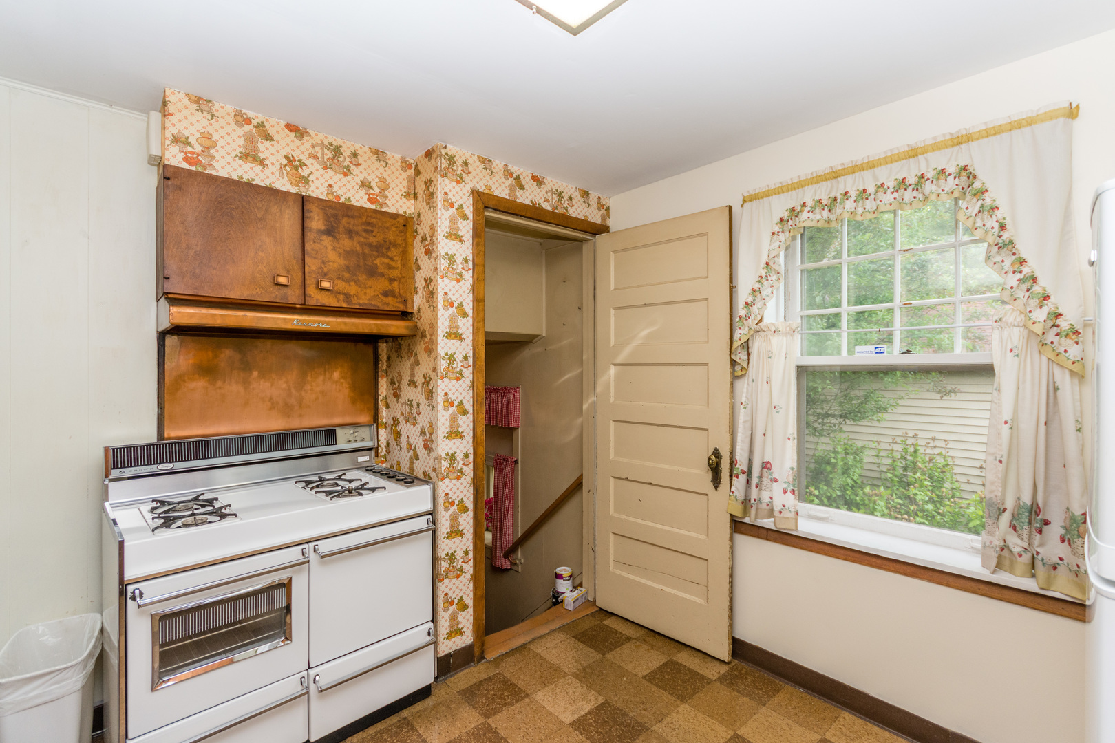 911 Simpson Street Evanston, IL 60201 - Photo 13 of 34