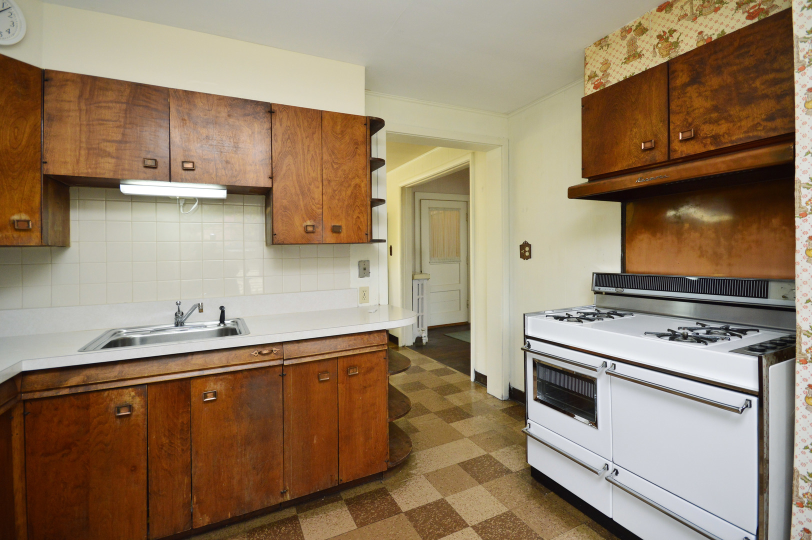 911 Simpson Street Evanston, IL 60201 - Photo 10 of 34