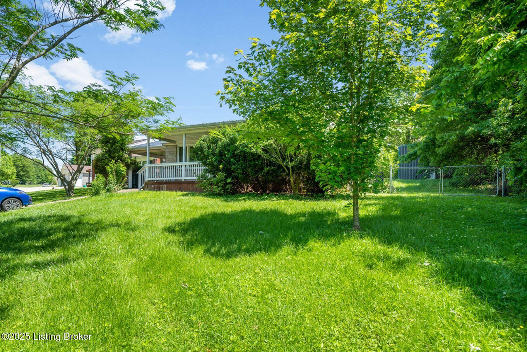 247 Zoneton Road Shepherdsville, KY 40165 - Photo 2 of 36 photo_online_001