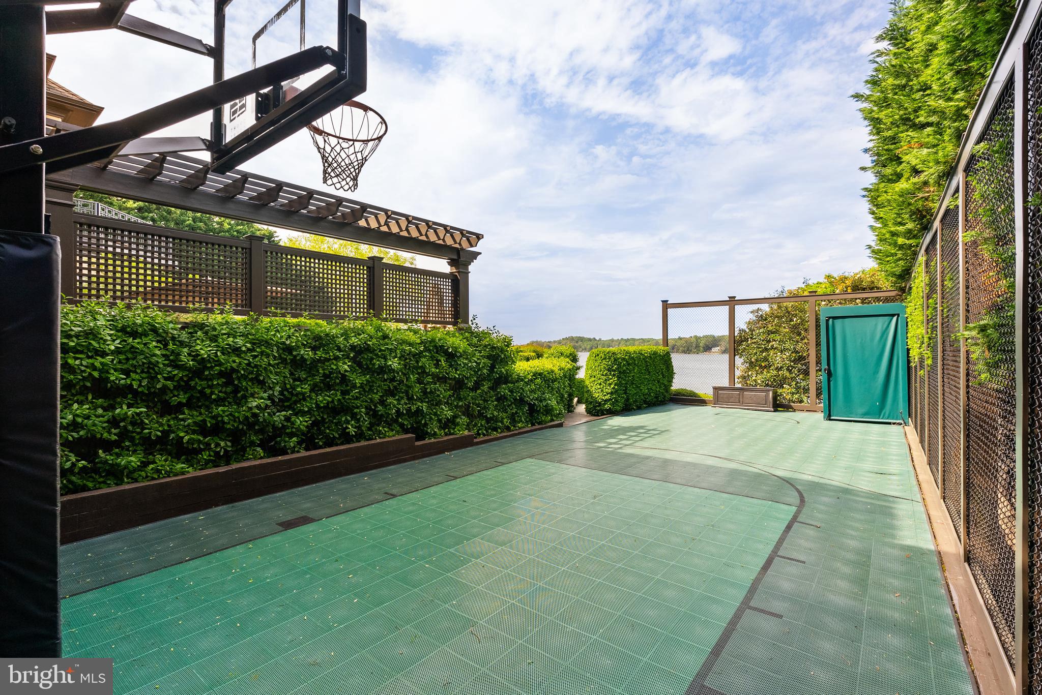 806 Coachway Annapolis, MD 21401 - Photo 19 of 43 a front view of a house with garden