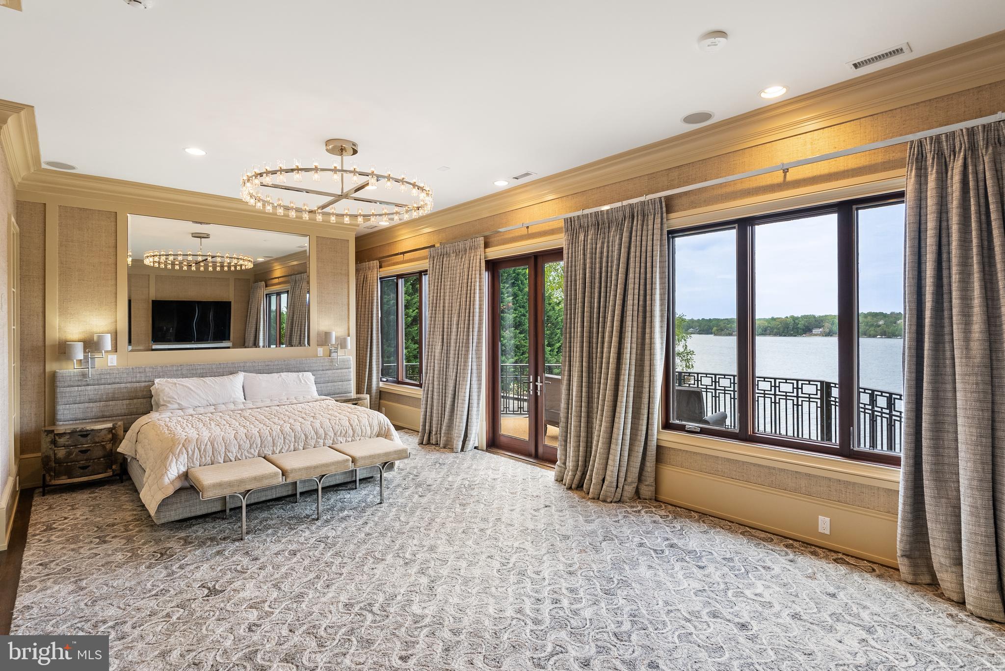 806 Coachway Annapolis, MD 21401 - Photo 21 of 43 a spacious bedroom with a large bed and a large window