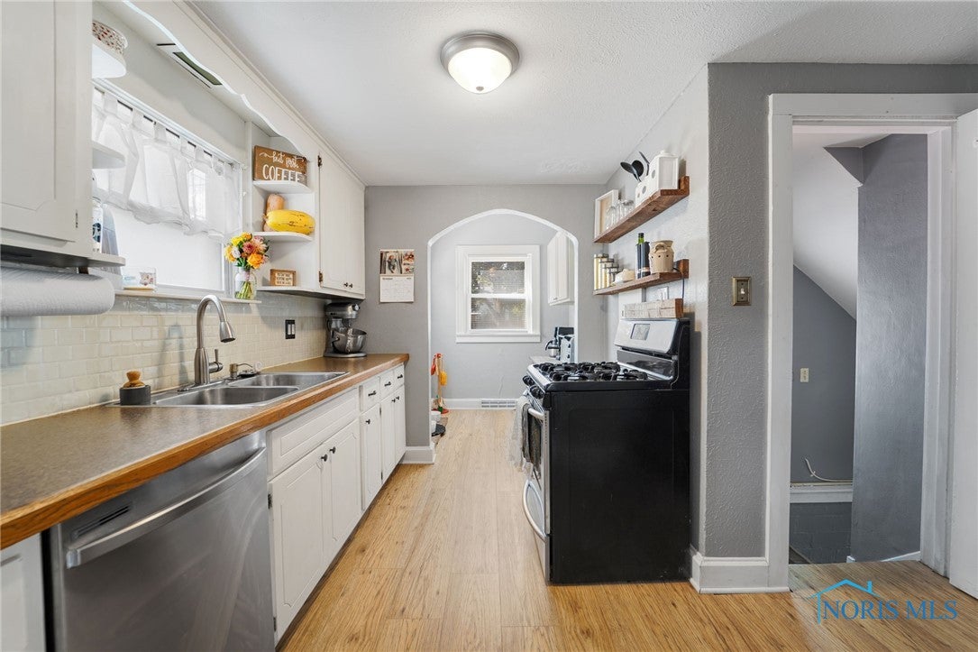 3721 Elmhurst Road Toledo, OH 43613 - Photo 12 of 31 Gallery Image 12