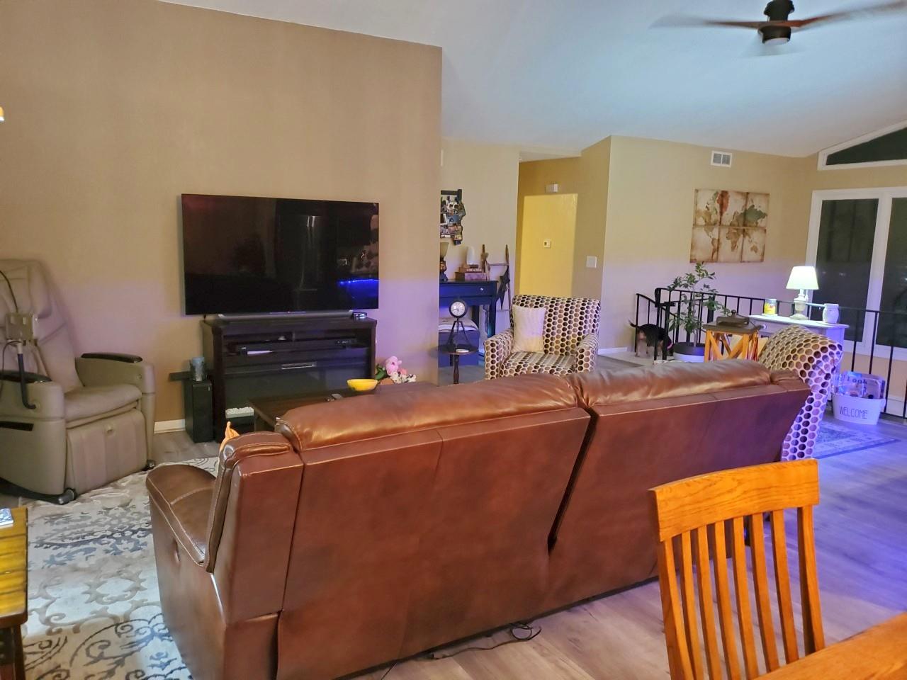 11845 Love Road Roscoe, IL 61073 - Photo 6 of 21 Gallery Image 6