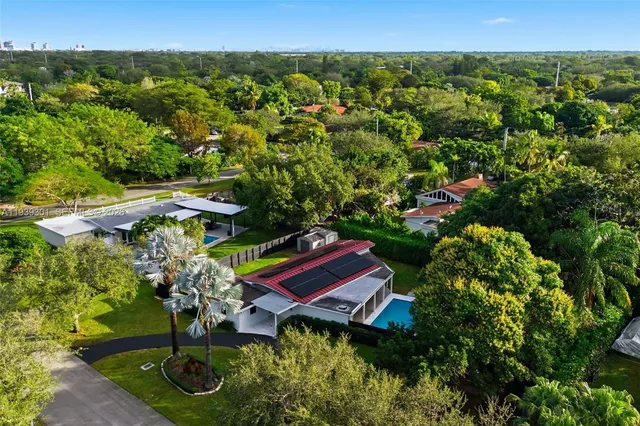a view of outdoor space and garden