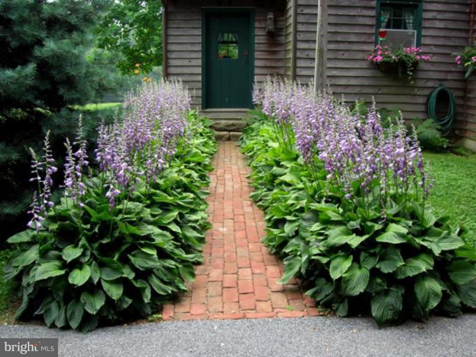 16133 Trenton Road Upperco, MD 21155 - Photo 3 of 30 Garden