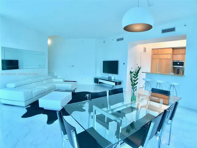 $20,000 | 50 South Pointe Drive, Unit LOFT4, Miami Beach, FL 33139