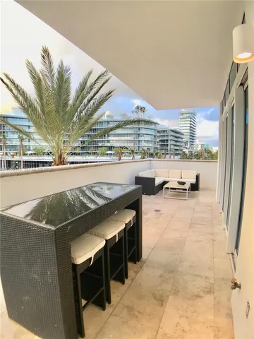 $20,000 | 50 South Pointe Drive, Unit LOFT4, Miami Beach, FL 33139