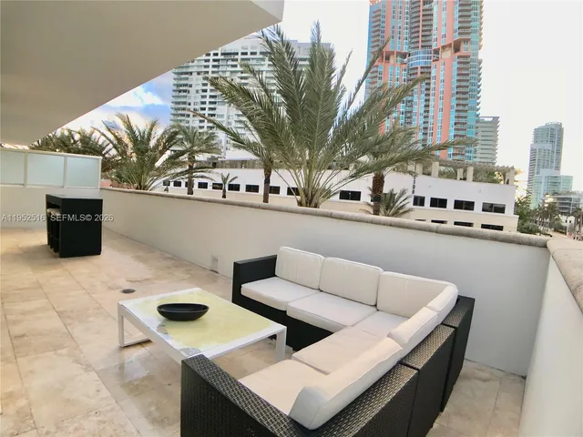 $20,000 | 50 South Pointe Drive, Unit LOFT4, Miami Beach, FL 33139