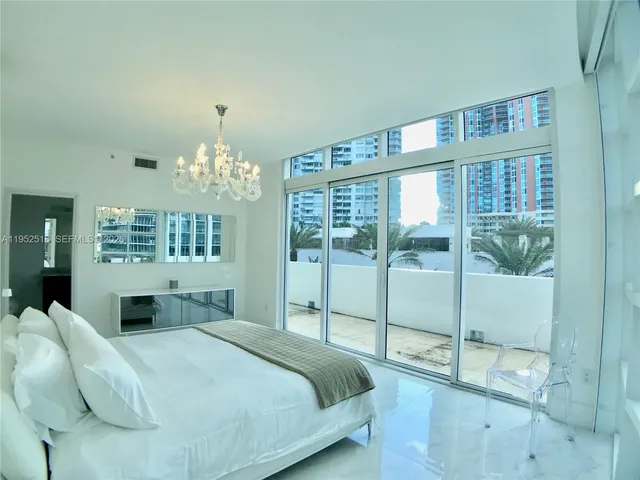 $20,000 | 50 South Pointe Drive, Unit LOFT4, Miami Beach, FL 33139