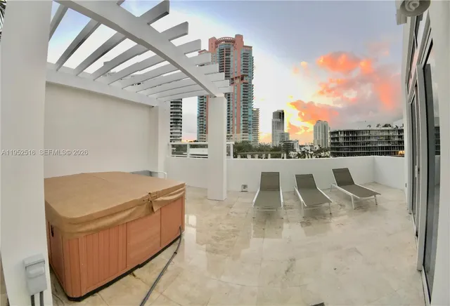 $20,000 | 50 South Pointe Drive, Unit LOFT4, Miami Beach, FL 33139