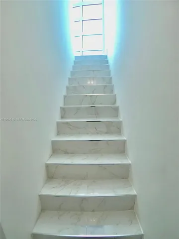 $20,000 | 50 South Pointe Drive, Unit LOFT4, Miami Beach, FL 33139