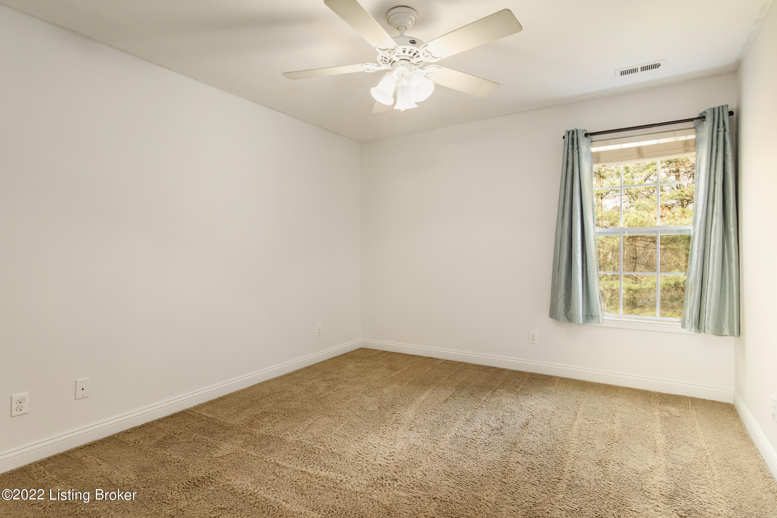 8909 Riley Avenue Lyndon, KY 40242 - Photo 24 of 34 24-BR #2