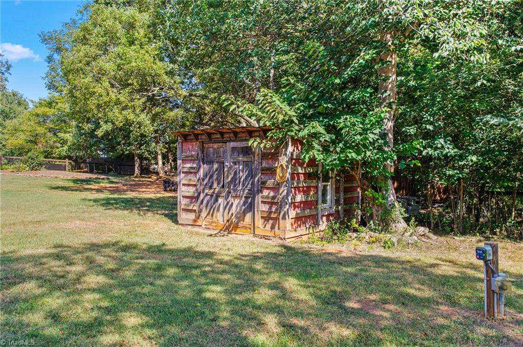9011 Cook Farm Road Belews Creek, NC 27009 - Photo 34 of 43 Storage Shed