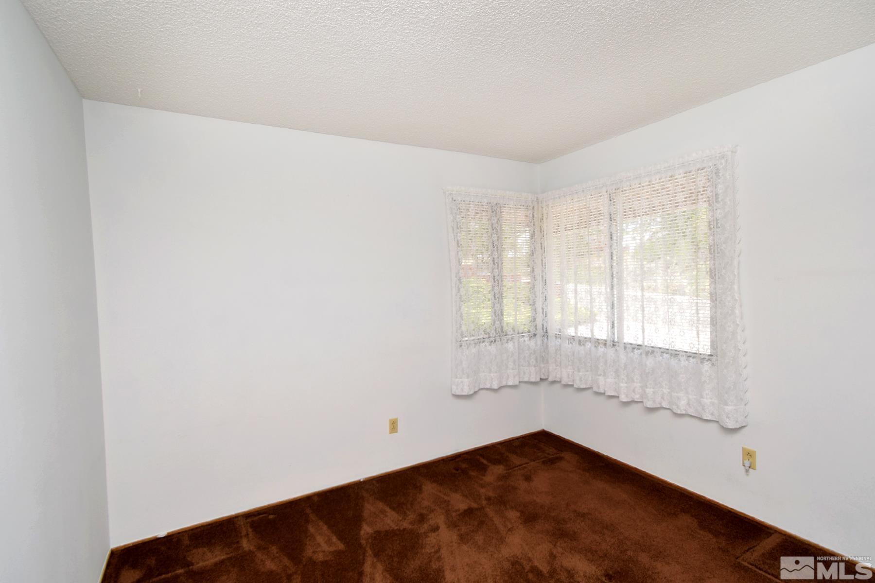 7520 Yorkshire Drive Reno, NV 89506 - Photo 19 of 37 Photo 19