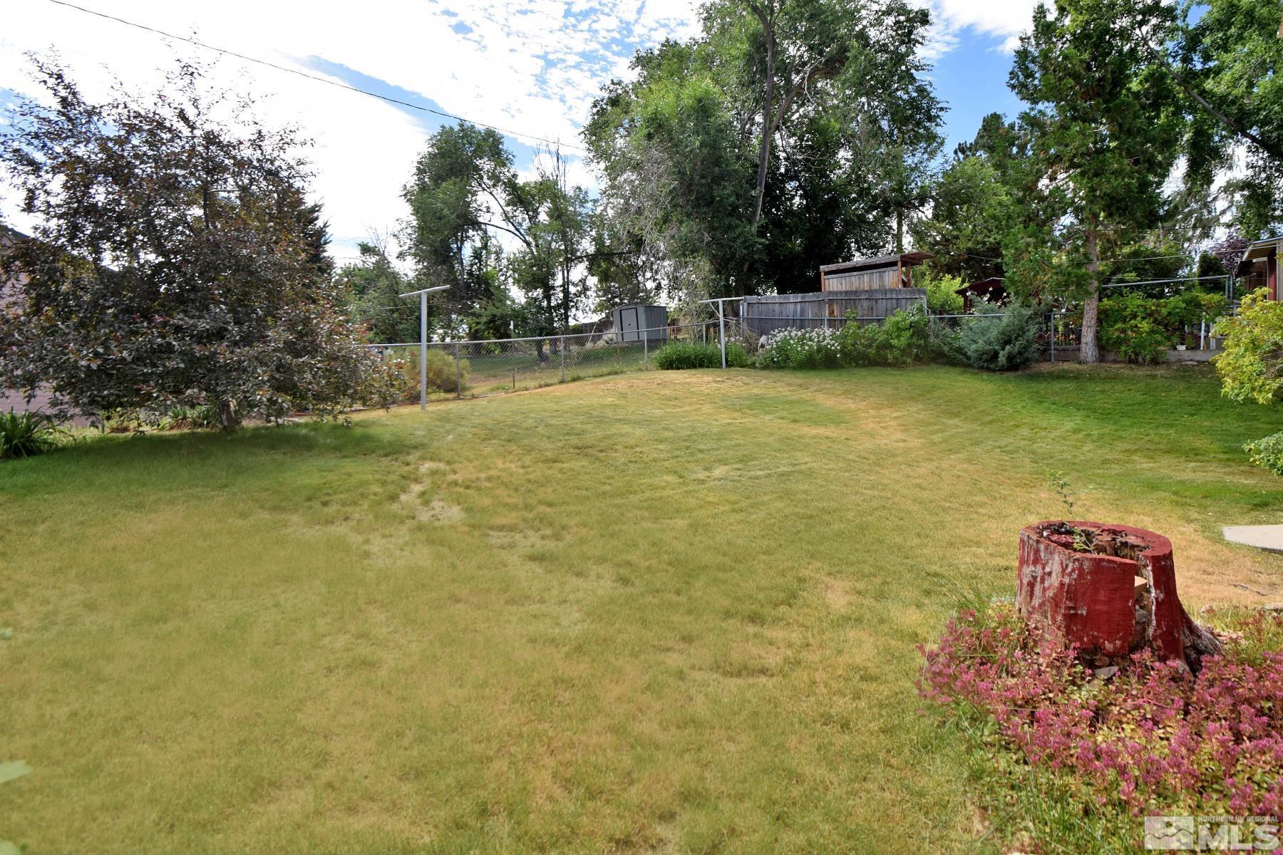 7520 Yorkshire Drive Reno, NV 89506 - Photo 27 of 37 Photo 27