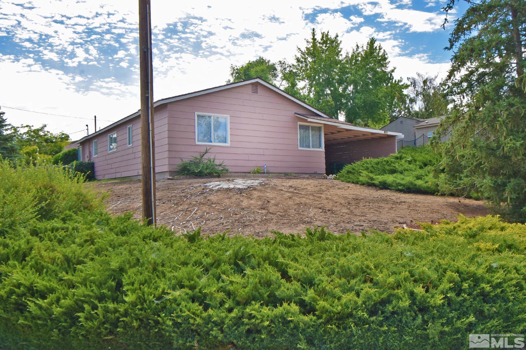 7520 Yorkshire Drive Reno, NV 89506 - Photo 3 of 37 Photo 3