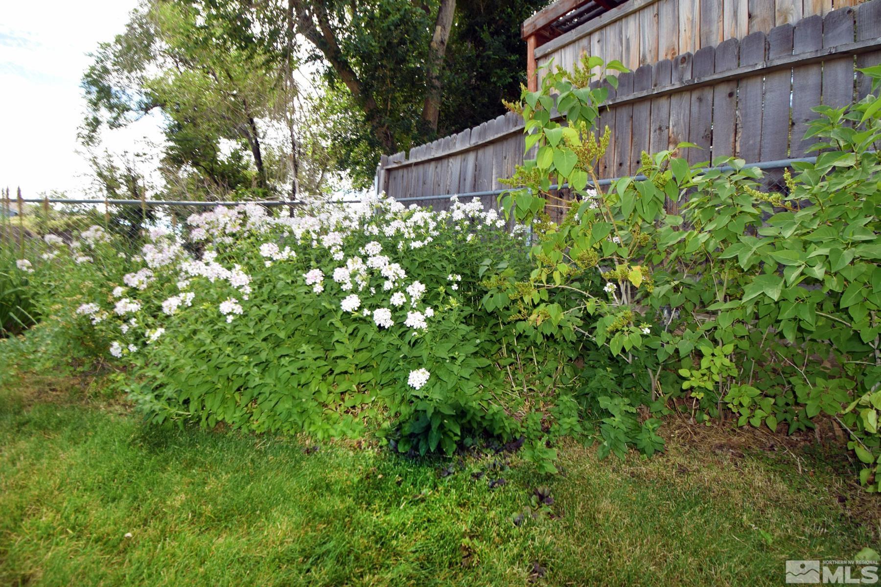 7520 Yorkshire Drive Reno, NV 89506 - Photo 33 of 37 Photo 33