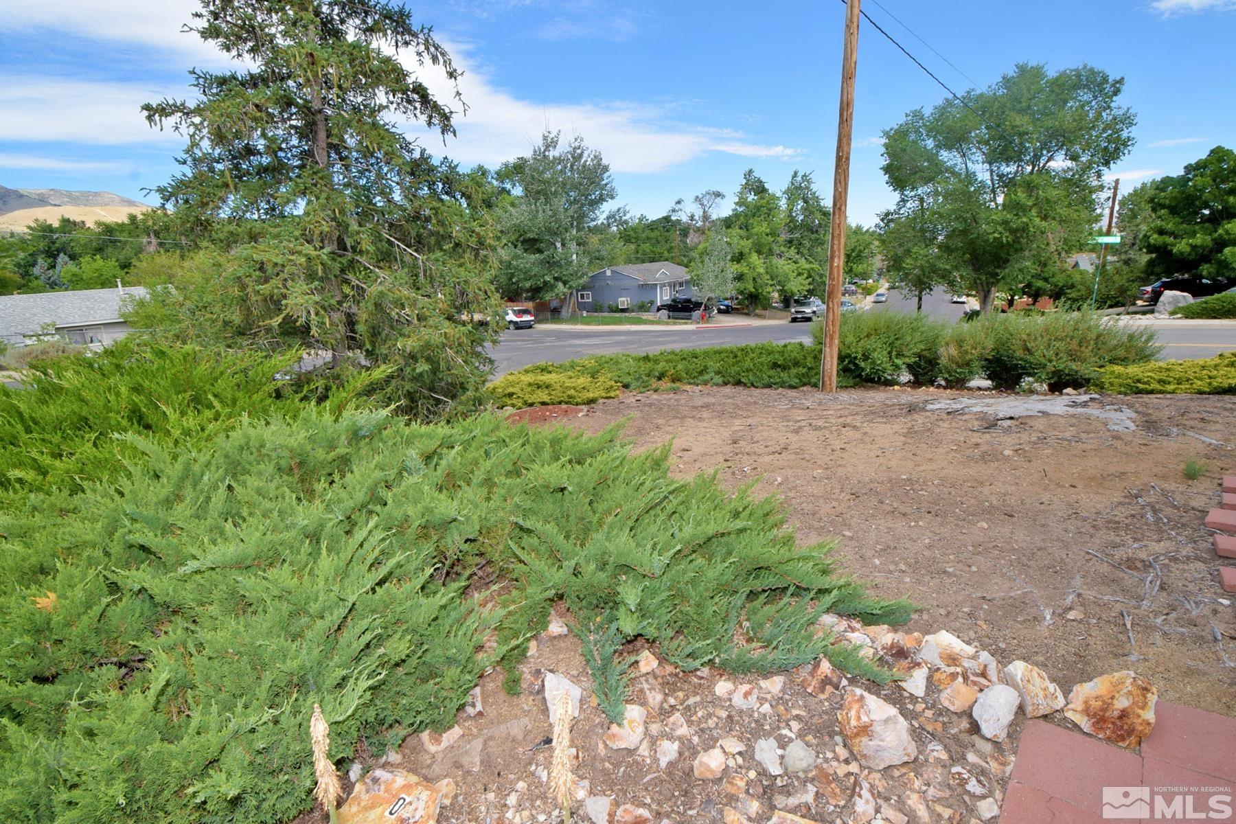 7520 Yorkshire Drive Reno, NV 89506 - Photo 6 of 37 Photo 6