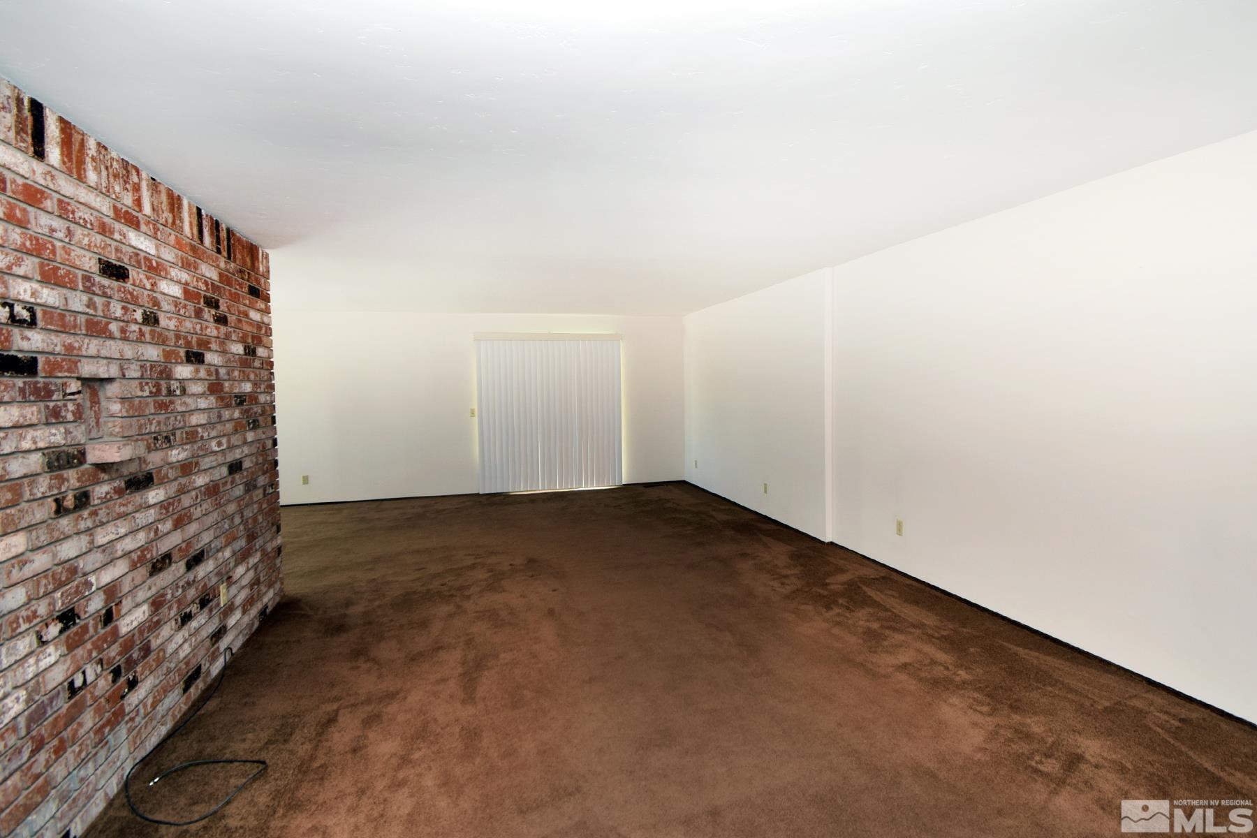 7520 Yorkshire Drive Reno, NV 89506 - Photo 9 of 37 Photo 9