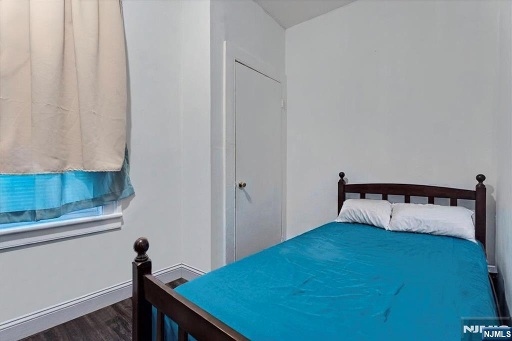 94 Manchester Avenue Paterson, NJ 07502 - Photo 10 of 36