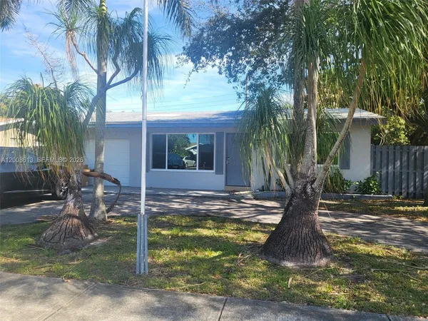 $2,600 | 3700 Northeast 13th Terrace, Unit 3700, Pompano Beach, FL 33064