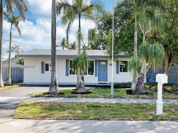 $2,600 | 3700 Northeast 13th Terrace, Unit 3700, Pompano Beach, FL 33064