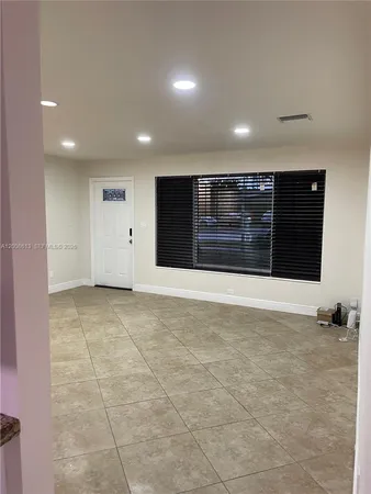 $2,600 | 3700 Northeast 13th Terrace, Unit 3700, Pompano Beach, FL 33064