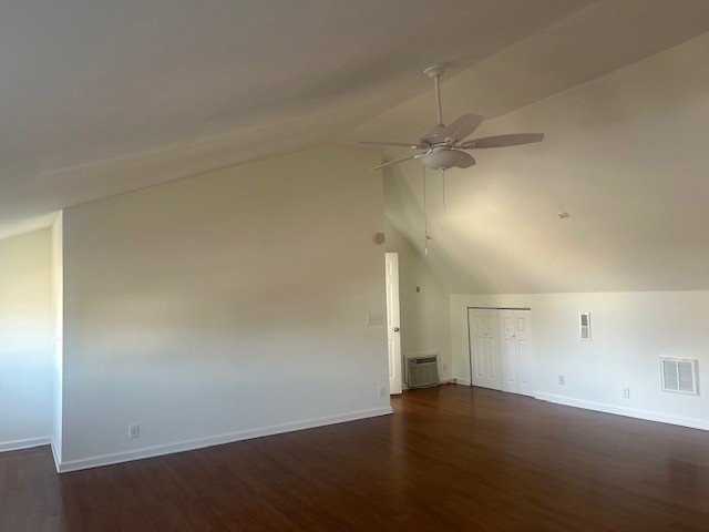337 Pawnee Trail Murfreesboro, TN 37128 - Photo 29 of 40 an empty room with a ceiling fan and a window