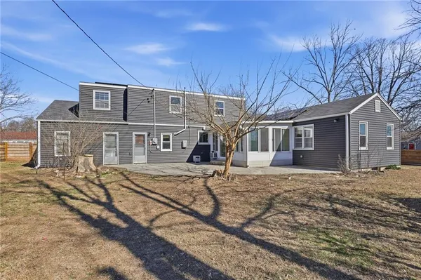 $340,000 | 511 East 92nd Street, Kansas City, MO 64131
