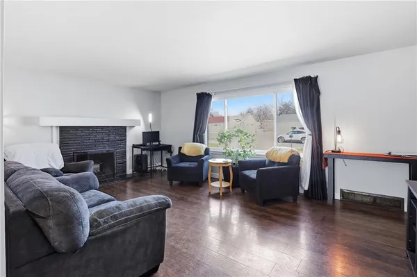 $340,000 | 511 East 92nd Street, Kansas City, MO 64131