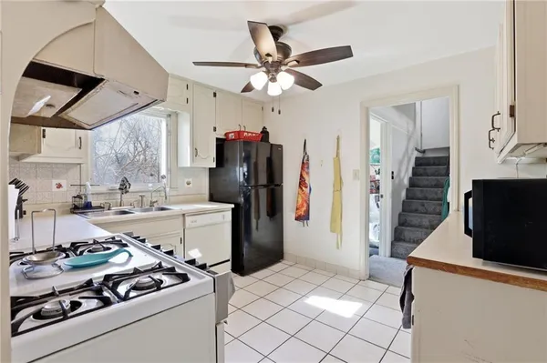 $340,000 | 511 East 92nd Street, Kansas City, MO 64131