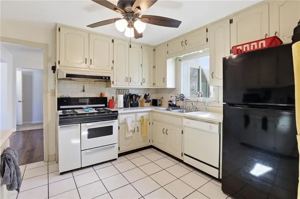 $340,000 | 511 East 92nd Street, Kansas City, MO 64131