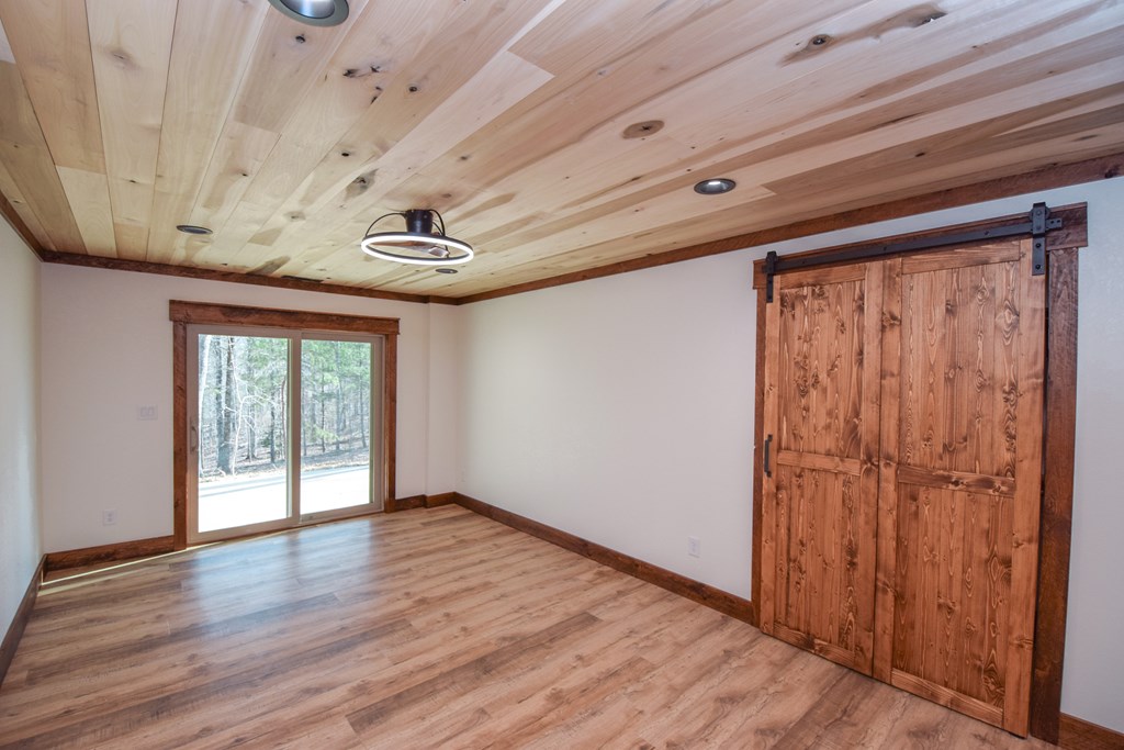 375 Ridge Brook Drive Morganton, GA 30560 - Photo 29 of 34 a view of entryway with wooden floor