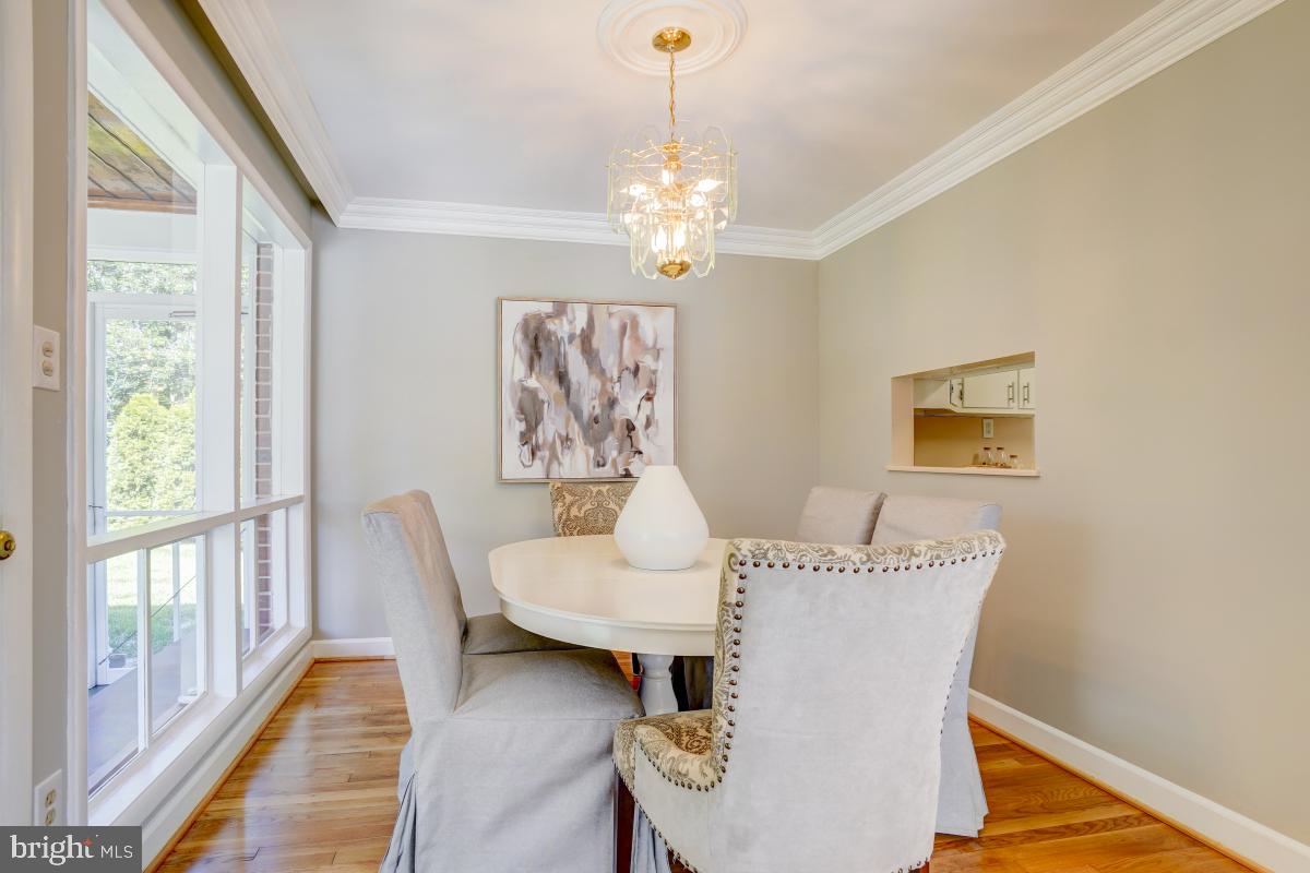 4611 Strathblane Place Alexandria, VA 22304 - Photo 11 of 34 Dining room with pass-thru to kitchen