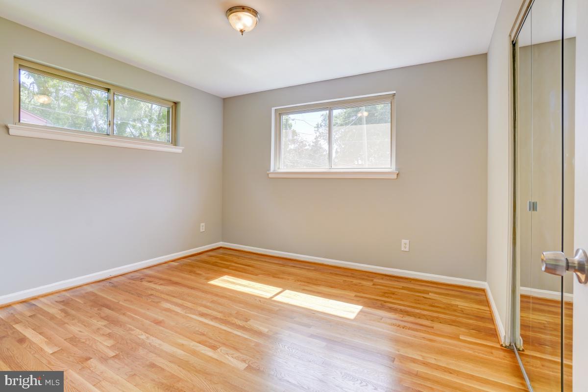 4611 Strathblane Place Alexandria, VA 22304 - Photo 15 of 34 Main level BR 1