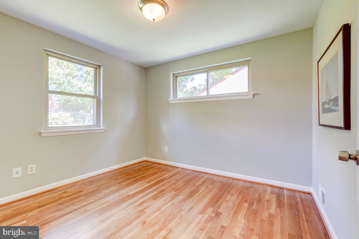 4611 Strathblane Place Alexandria, VA 22304 - Photo 17 of 34 Main level BR 2