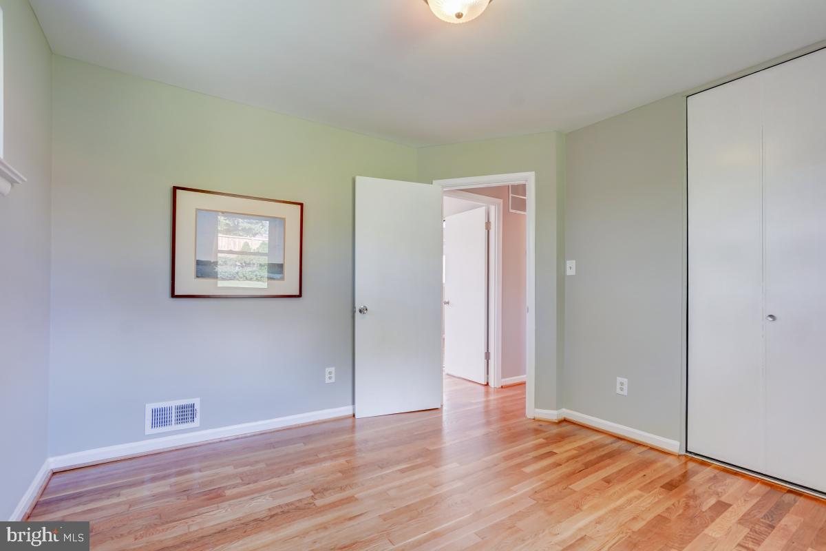 4611 Strathblane Place Alexandria, VA 22304 - Photo 18 of 34 Main level BR 2