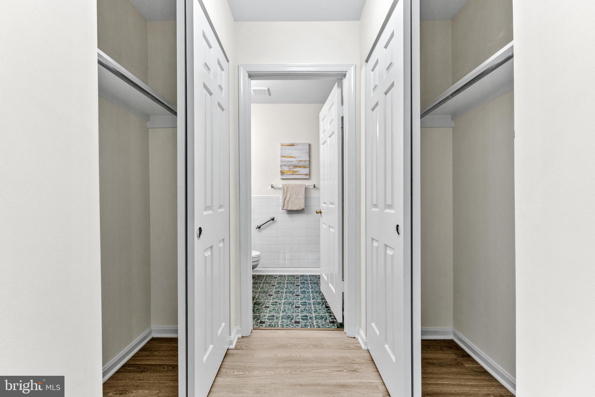 941 Riversedge Circle Annapolis, MD 21401 - Photo 18 of 48 a view of hallway with wooden floor